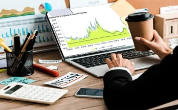 ETFs and Market Timing: Precision Strategies for Experienced Singapore Investors